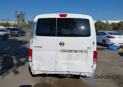2015 Nissan Nv200 Sv из США, поврежденный, VIN 3N6CM0KN7FK703538